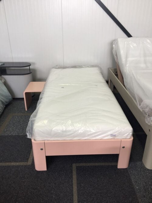 Auping Auronde 90x200 Roze bij Tom Smeenk