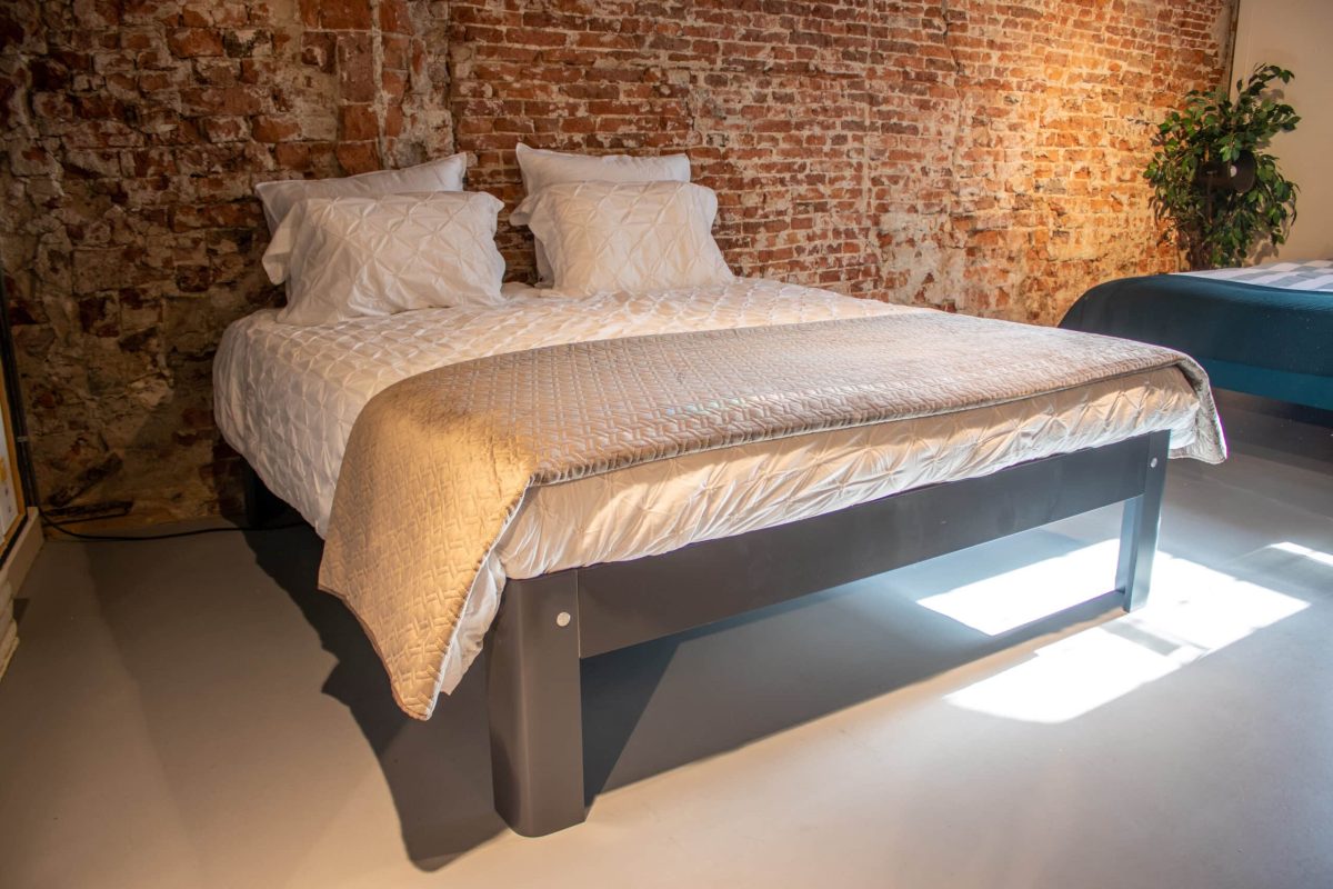 Tweedehands auping aurond van Smeenk